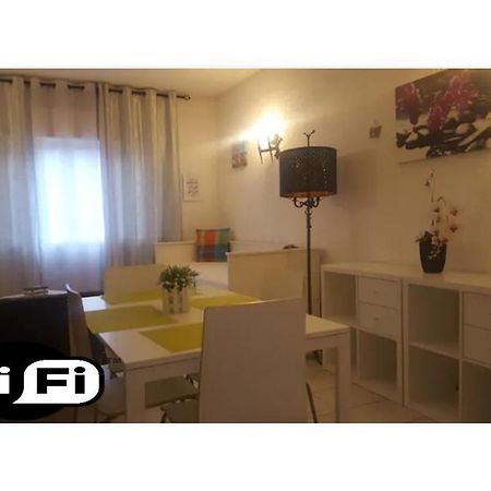 Quarteira Home Beach Ferias Tranquilas A 1Km Da Praia Totalmente Renovado Exterior photo
